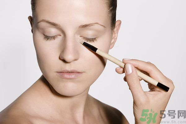 化妝刷如何使用效果好？化妝刷該怎么保養(yǎng)？