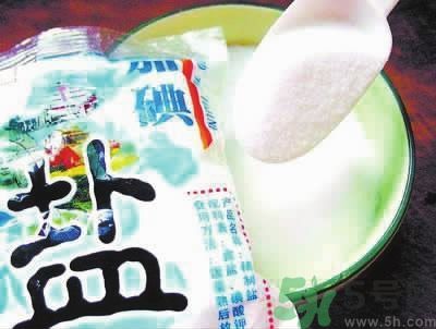 新衣服要不要洗了再穿？新衣服不洗可以穿嗎？