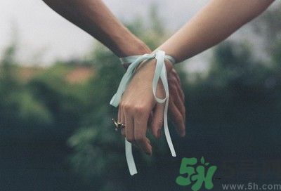 用醋泡手可以護(hù)膚嗎？怎么用醋泡手？