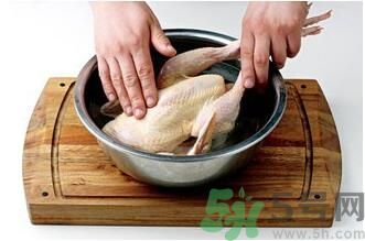 白切雞怎么入味？白切雞怎么做好吃？