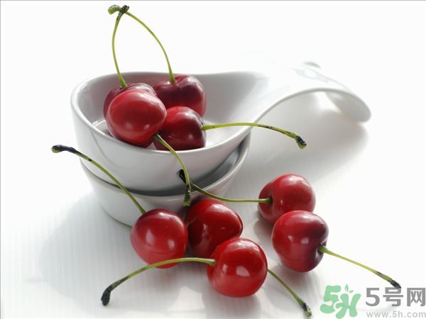 來月經(jīng)能吃櫻桃嗎？經(jīng)期吃櫻桃好嗎？
