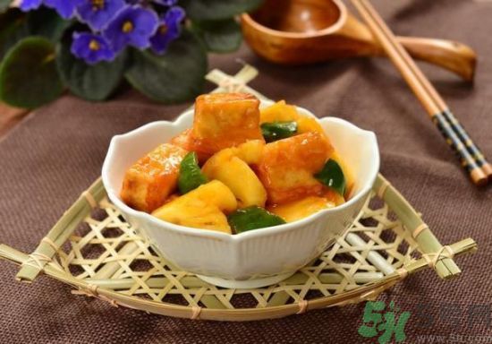 菠蘿做什么菜好吃？菠蘿可以做什么菜？