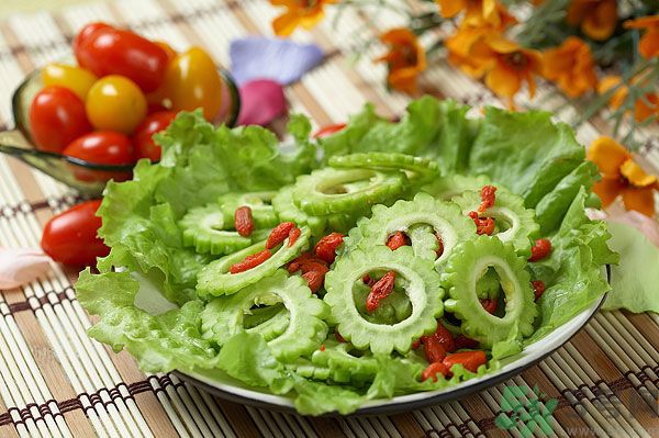 夏天吃苦瓜有什么好處？夏天吃苦瓜好嗎？