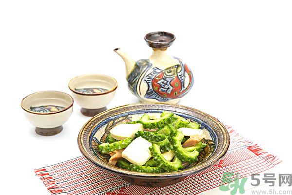 夏天吃苦瓜有什么好處？夏天吃苦瓜好嗎？