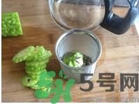 苦瓜泡水喝有什么好處？苦瓜泡水喝好嗎？