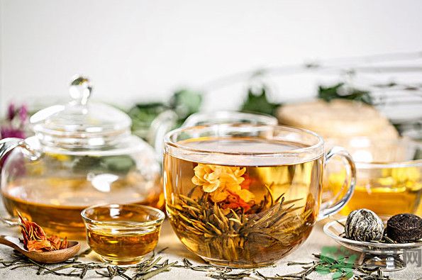 茉莉花綠茶加苦瓜能減肥嗎？茉莉花和苦瓜泡水喝嗎？