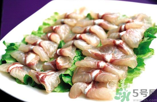 油燜干魚怎么做的？干魚怎么炒好吃？
