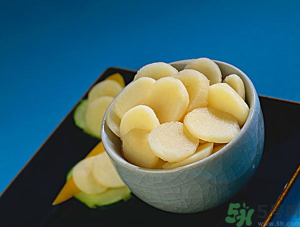 榴蓮和荸薺能一起吃嗎？吃過榴蓮后可以吃荸薺嗎？