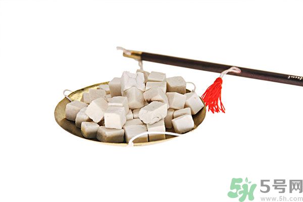夏天吃茯苓好嗎？夏天吃茯苓有什么好處？