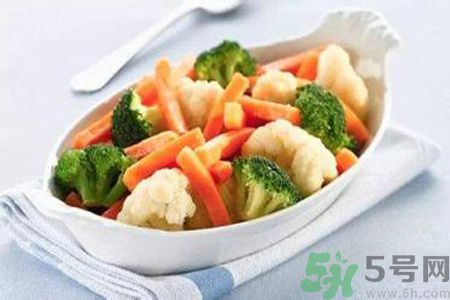 夏季上火的表現(xiàn)有哪些？夏季上火怎么辦？