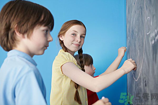 高三女生月經(jīng)不調(diào)是怎么回事？高三女生月經(jīng)不調(diào)怎么辦？