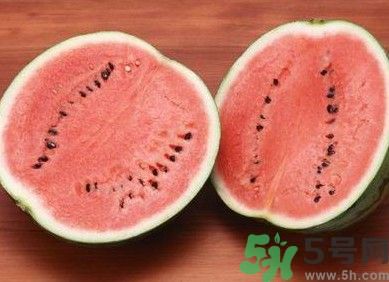 西瓜能和牛奶一起吃嗎？西瓜和牛奶一起吃好嗎？