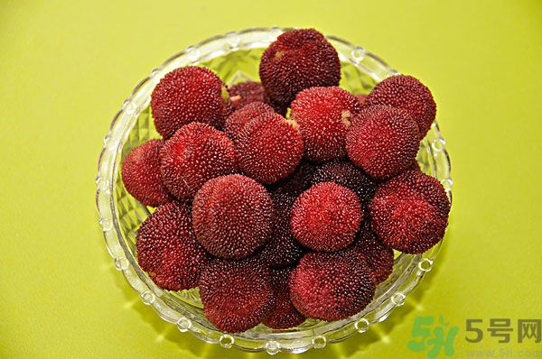 楊梅里面有小蟲怎么洗？楊梅里的蟲子怎么弄出來？
