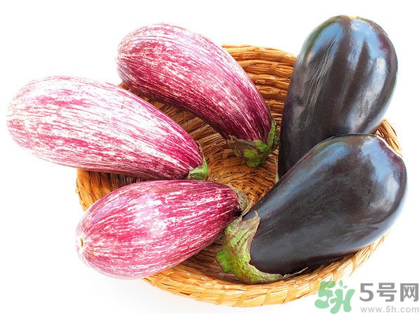 茄子里面發(fā)棕色能吃嗎？茄子里面有褐色能吃嗎？