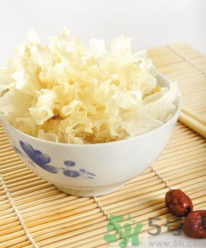哈密瓜可以和銀耳一起煮嗎？哈密瓜可以和銀耳一起吃嗎？