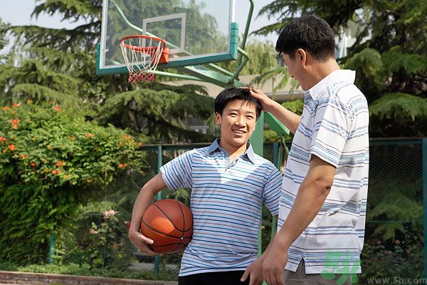 喝啤酒會(huì)影響身高嗎？喝啤酒會(huì)長(zhǎng)不高嗎？