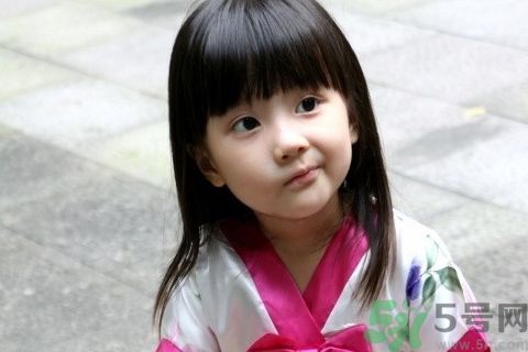 幼童屁股長(zhǎng)出尾巴的原因是什么？孕婦缺什么幼童屁股長(zhǎng)出尾巴？