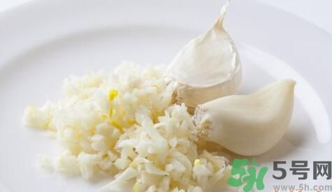 吃粽子時(shí)可以就大蒜嗎？粽子可以和大蒜一起吃嗎？