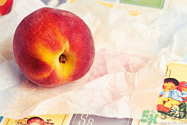 吃了李子能吃桃子嗎？桃子和李子同食好嗎？
