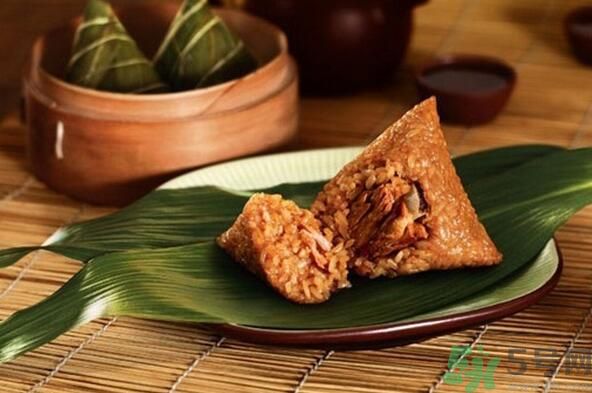 熟粽子泡在水里會(huì)壞嗎？熟粽子為什么要泡在水里？