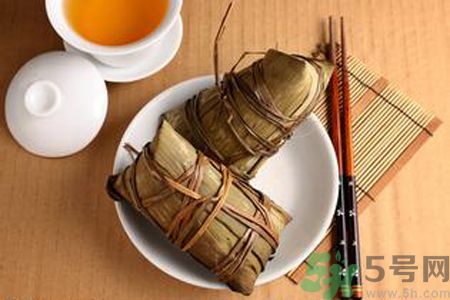 包粽子要放多少堿？包粽子堿放多了怎么辦？