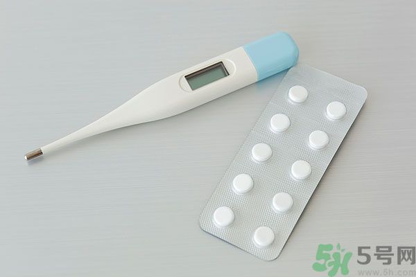 吃完感冒藥能喝酒嗎？吃完感冒藥多久可以喝酒？