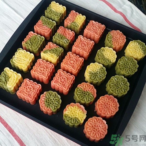 枇杷跟綠豆糕可以一起吃嗎？枇杷和綠豆糕一起吃好嗎？