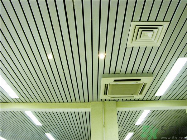 吹空調(diào)鼻子干燥怎么辦？吹空調(diào)鼻子里面很干燥怎么回事？
