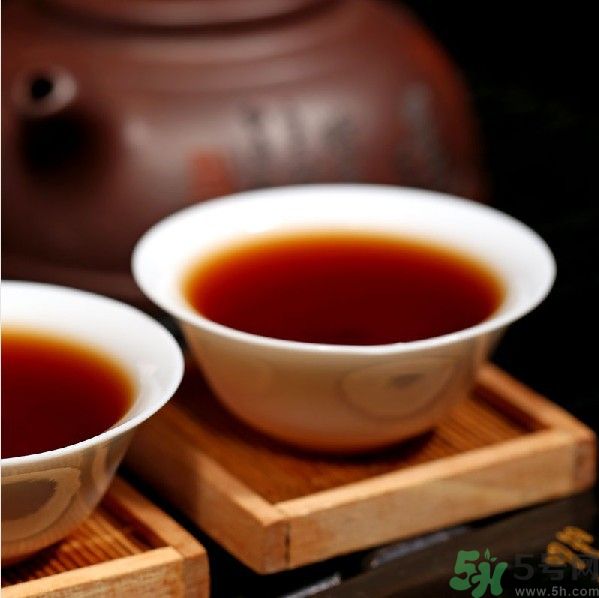 普洱茶生茶好還是熟茶好？普洱茶的功效與作用？