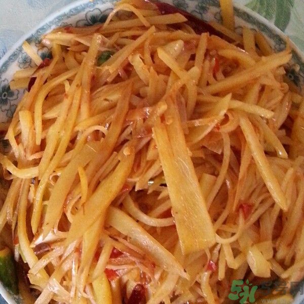 豆瓣醬的做法？豆瓣醬和黃豆醬的區(qū)別？