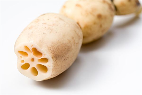 蓮藕里面發(fā)黑能吃嗎？蓮藕發(fā)黑了還能吃嗎？