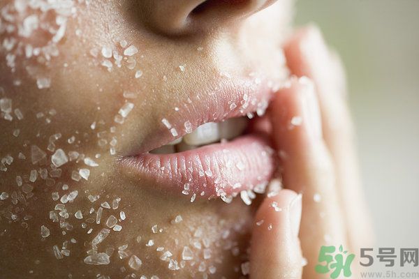 洗澡的時(shí)候可以敷面膜嗎？敷面膜和洗澡的順序