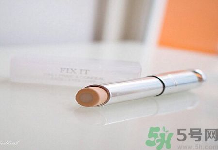 Dior瞬效美肌遮瑕膏適合什么膚質(zhì)？什么膚質(zhì)適合用Dior瞬效美肌遮瑕膏？