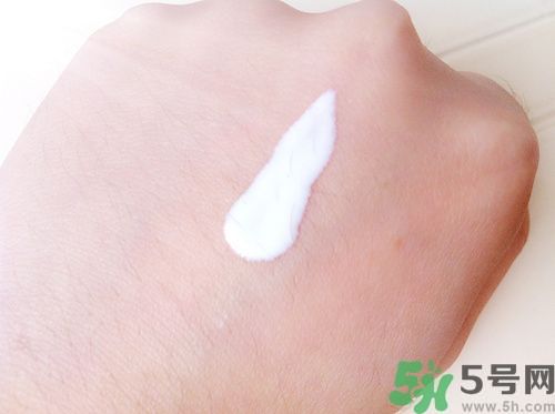蘇菲娜sofina防曬霜哪款好用？sofina防曬白蕾絲藍蕾絲區(qū)別