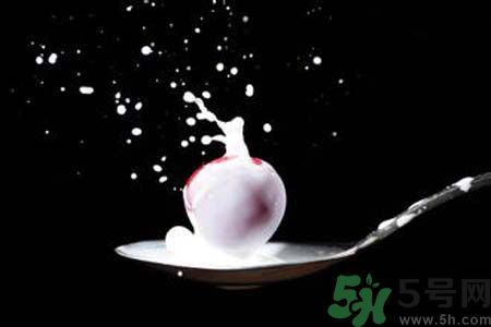 燒水壺可以煮牛奶嗎？燒水壺煮的牛奶可以喝嗎？