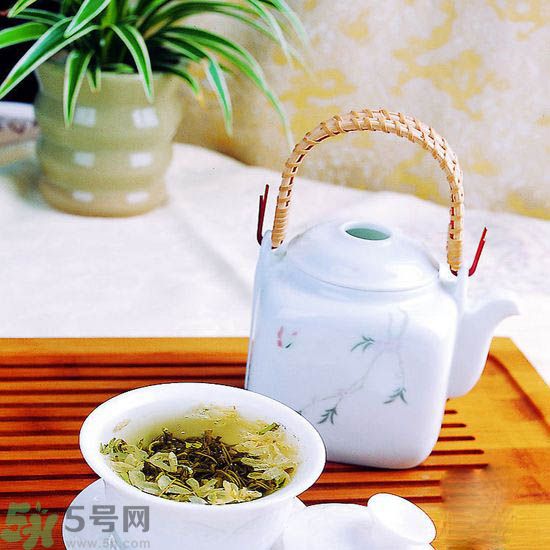 痛風(fēng)可以喝茉莉花茶嗎？痛風(fēng)喝茉莉花茶好嗎？