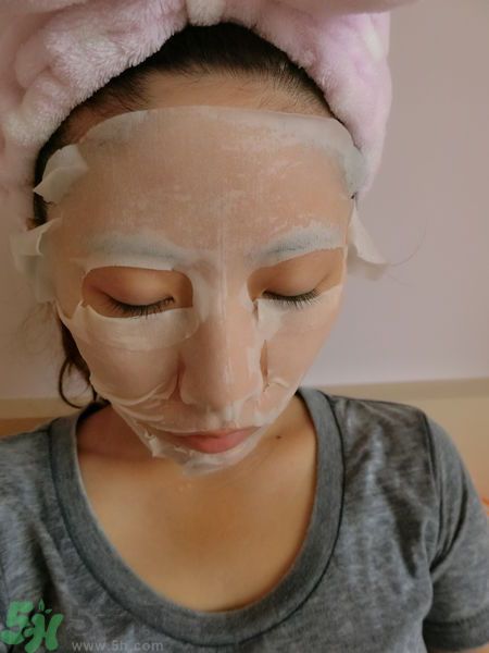 寵愛(ài)之名寵愛(ài)女孩礦物云絲面膜價(jià)格多少錢一盒