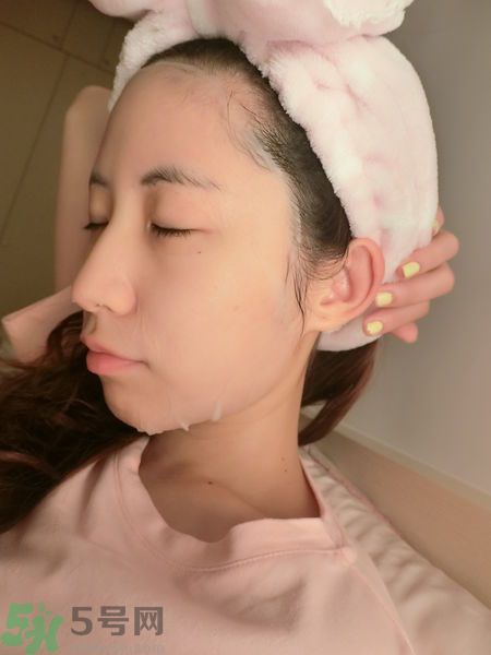 寵愛(ài)之名寵愛(ài)女孩礦物云絲面膜價(jià)格多少錢一盒
