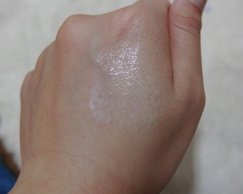 美寶蓮夢(mèng)幻奇跡控油透潤(rùn)持妝乳怎么樣？好用嗎？