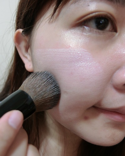 美寶蓮夢(mèng)幻奇跡控油透潤(rùn)持妝乳怎么樣？好用嗎？