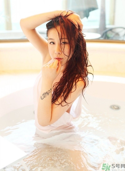 女性月經(jīng)期間可以做愛嗎？月經(jīng)期間做愛女性會得婦科病嗎？