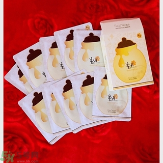 春雨黑面膜能天天用嗎？春雨黑蜂蜜面膜掉色精華液是黑色嗎？