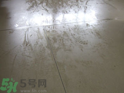 房間潮濕怎么辦？房間潮濕如何解決？