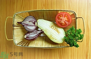白茄子能治雀斑嗎？白茄子可以祛斑嗎？