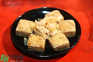 臭豆腐能帶上飛機(jī)嗎？坐飛機(jī)能帶臭豆腐嗎？