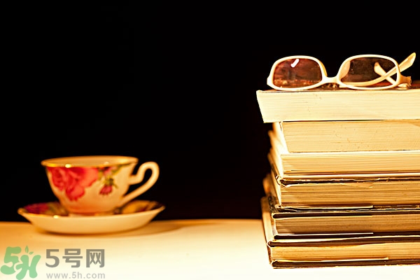 熬夜第二天怎么保持精神？熬夜第二天頭疼怎么辦？