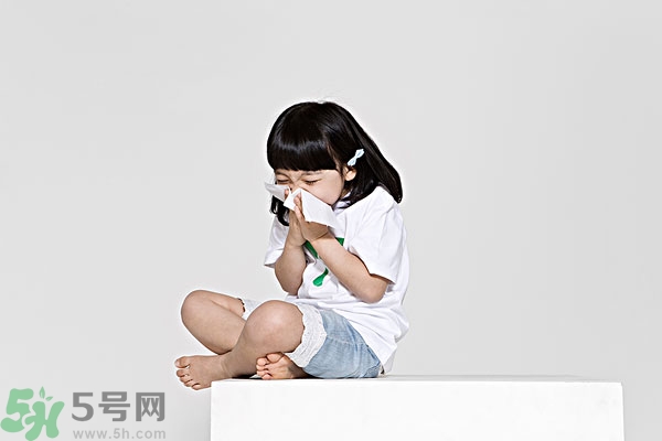 打噴嚏真的是有人在想你嗎？打噴嚏是有人罵你嗎？