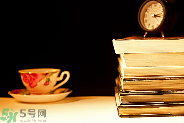 熬夜第二天怎么保持精神？熬夜第二天頭疼怎么辦？
