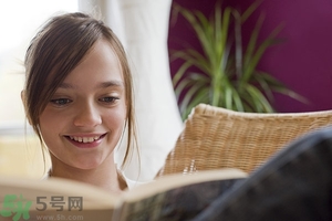 13歲女生胸部發(fā)育了正常嗎？13歲女生胸部發(fā)育要注意什么？