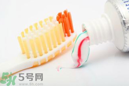 牙膏含氟好不好？牙膏含氟好還是不含氟好？